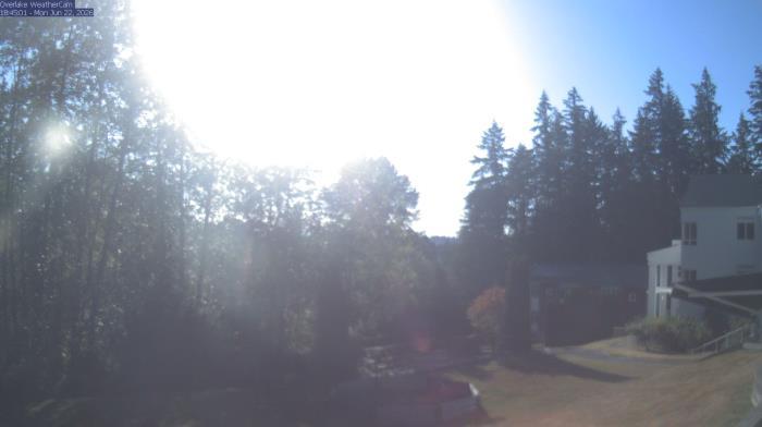 Weather camera view of The Overlake School.