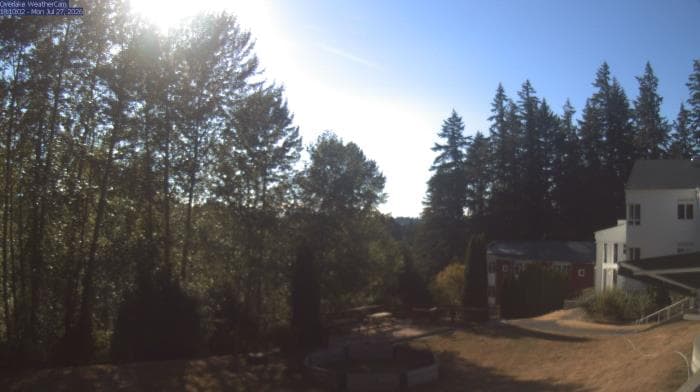 Weather camera view of The Overlake School.