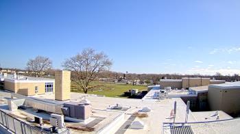 Weather camera view of Riverhead MS.