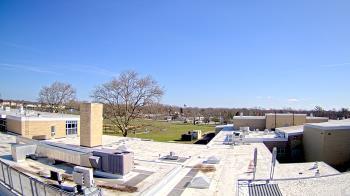 Weather camera view of Riverhead MS.