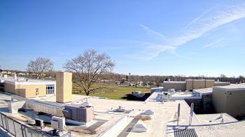 Weather camera view of Riverhead MS.