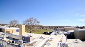 Weather camera view of Riverhead MS.