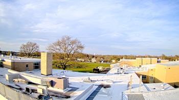 Weather camera view of Riverhead MS.