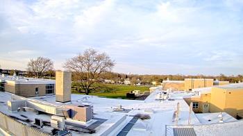 Weather camera view of Riverhead MS.