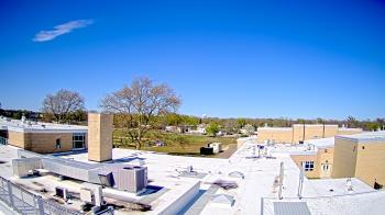 Weather camera view of Riverhead MS.