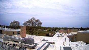 Weather camera view of Riverhead MS.