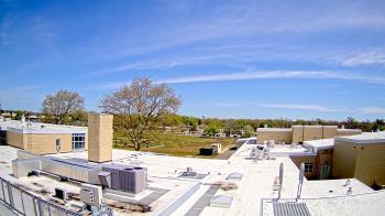 Weather camera view of Riverhead MS.