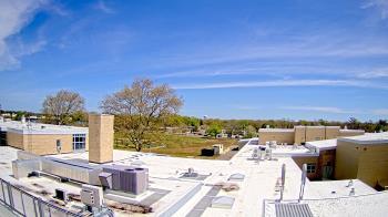 Weather camera view of Riverhead MS.