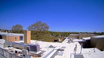 Weather camera view of Riverhead MS.