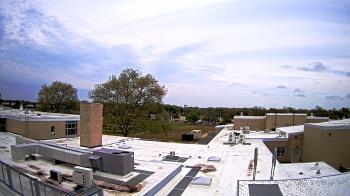 Weather camera view of Riverhead MS.