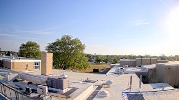 Weather camera view of Riverhead MS.