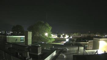 Weather camera view of Riverhead MS.