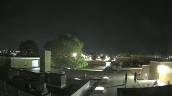 Weather camera view of Riverhead MS.