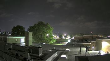Weather camera view of Riverhead MS.