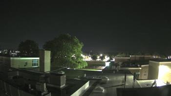 Weather camera view of Riverhead MS.