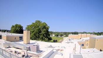 Weather camera view of Riverhead MS.