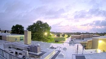 Weather camera view of Riverhead MS.