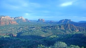 Weather camera view of Aeron Networks - Sedona Airport.