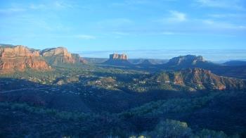 Weather camera view of Aeron Networks - Sedona Airport.