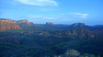 Weather camera view of Aeron Networks - Sedona Airport.