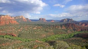 Weather camera view of Aeron Networks - Sedona Airport.