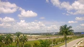 Weather camera view of Seagate.