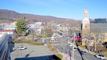 Weather camera view of Village of Suffern.