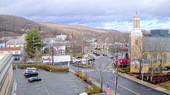 Weather camera view of Village of Suffern.