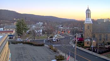 Weather camera view of Village of Suffern.