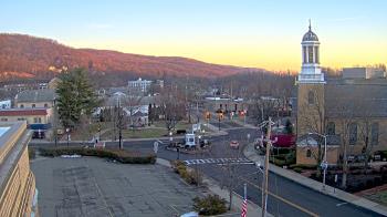 Weather camera view of Village of Suffern.