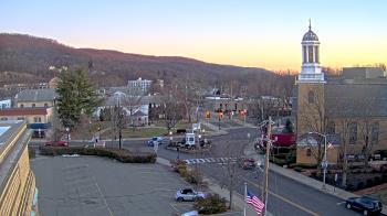 Weather camera view of Village of Suffern.