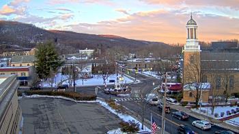 Weather camera view of Village of Suffern.