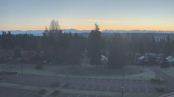 Weather camera view of Shorecrest HS.