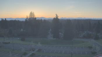 Weather camera view of Shorecrest HS.