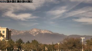 Weather camera view of San Bernardino CA.
