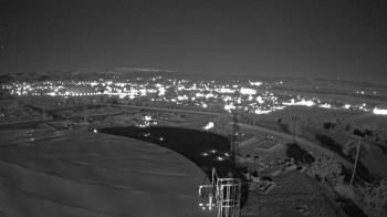 Weather camera view of Round Valley HS 7100 ft elev.