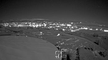 Weather camera view of Round Valley HS 7100 ft elev.