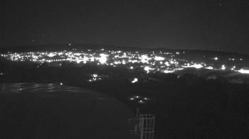 Weather camera view of Round Valley HS 7100 ft elev.