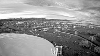 Weather camera view of Round Valley HS 7100 ft elev.