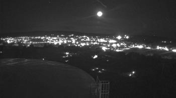 Weather camera view of Round Valley HS 7100 ft elev.