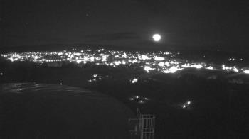 Weather camera view of Round Valley HS 7100 ft elev.