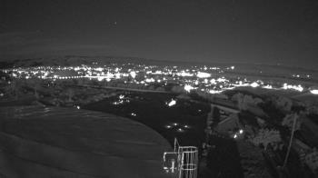 Weather camera view of Round Valley HS 7100 ft elev.