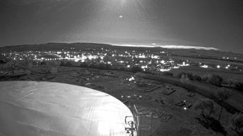 Weather camera view of Round Valley HS 7100 ft elev.