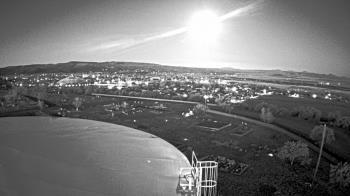 Weather camera view of Round Valley HS 7100 ft elev.