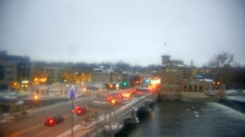Weather camera view of City of St Charles.