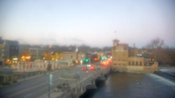 Weather camera view of City of St Charles.