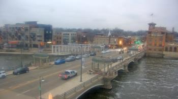 Weather camera view of City of St Charles.