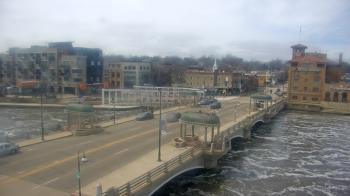 Weather camera view of City of St Charles.