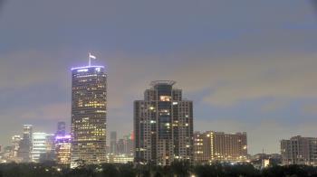 Weather camera view of St Thomas High School.