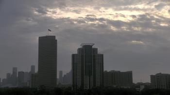 Weather camera view of St Thomas High School.